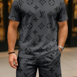 LOUIS VUITTON Limited Edition T-Shirt & Shorts Set  LUX-TX+STK-0PP0ILHJN