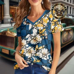 Premium GUCCI V-Neck T-Shirt 💖 Women 2024 LUX- VTX-000MCLIA2U5