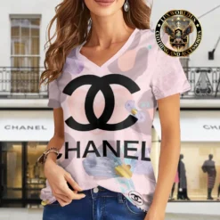 Premium CHANEL V-Neck T-Shirt 💖 Women 2024 LUX- VTX-000KQCQCCDW