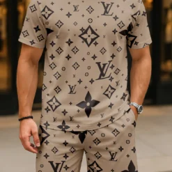 LOUIS VUITTON Limited Edition T-Shirt & Shorts Set  LUX-TX+STK-0KLXQFG16