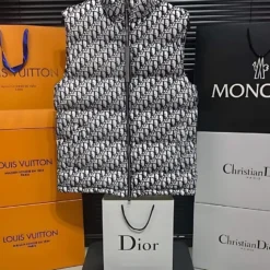 C.DIOR Limited Edition Sleeveless Down Jacket LUX-C290-00S63BP5G3