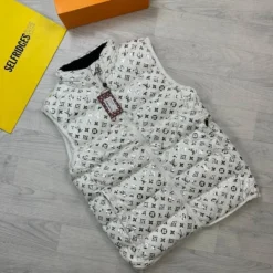 LOUIS VUITTON Limited Edition Sleeveless Down Jacket LUX-C290-002UVBKI6N