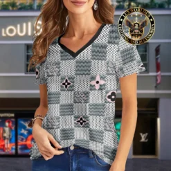 Premium LOUIS VUITTON V-Neck T-Shirt 💖 Women 2024 LUX- VTX-000D7TAF8BR