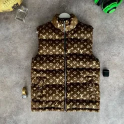 LOUIS VUITTON Limited Edition Sleeveless Down Jacket LUX-C290-00CRQQMCPG