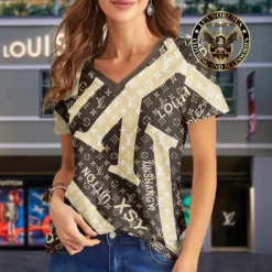 Premium LOUIS VUITTON V-Neck T-Shirt 💖 Women 2024 LUX- VTX-000LU17ODNZ